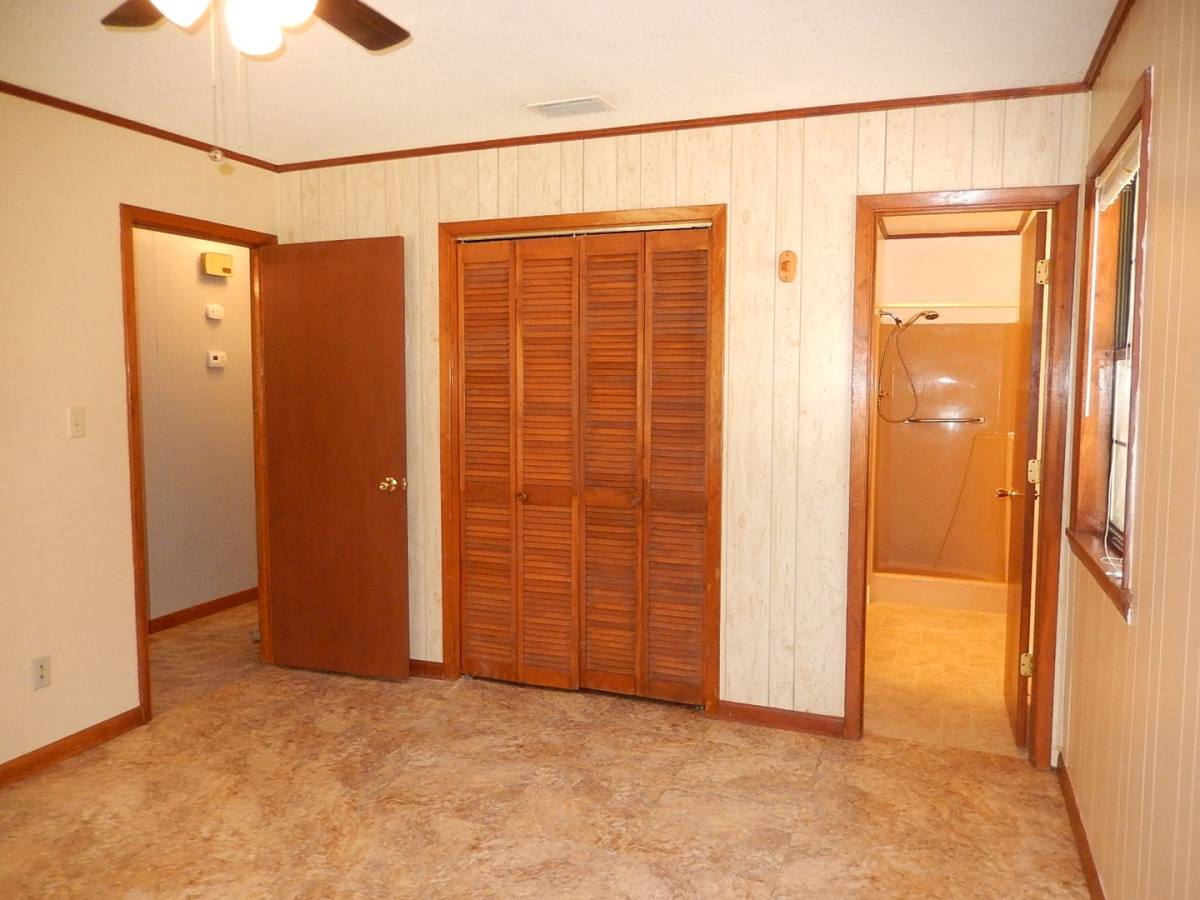 House for rent at 171 Bear Creek Rd, Quincy, FL 32351