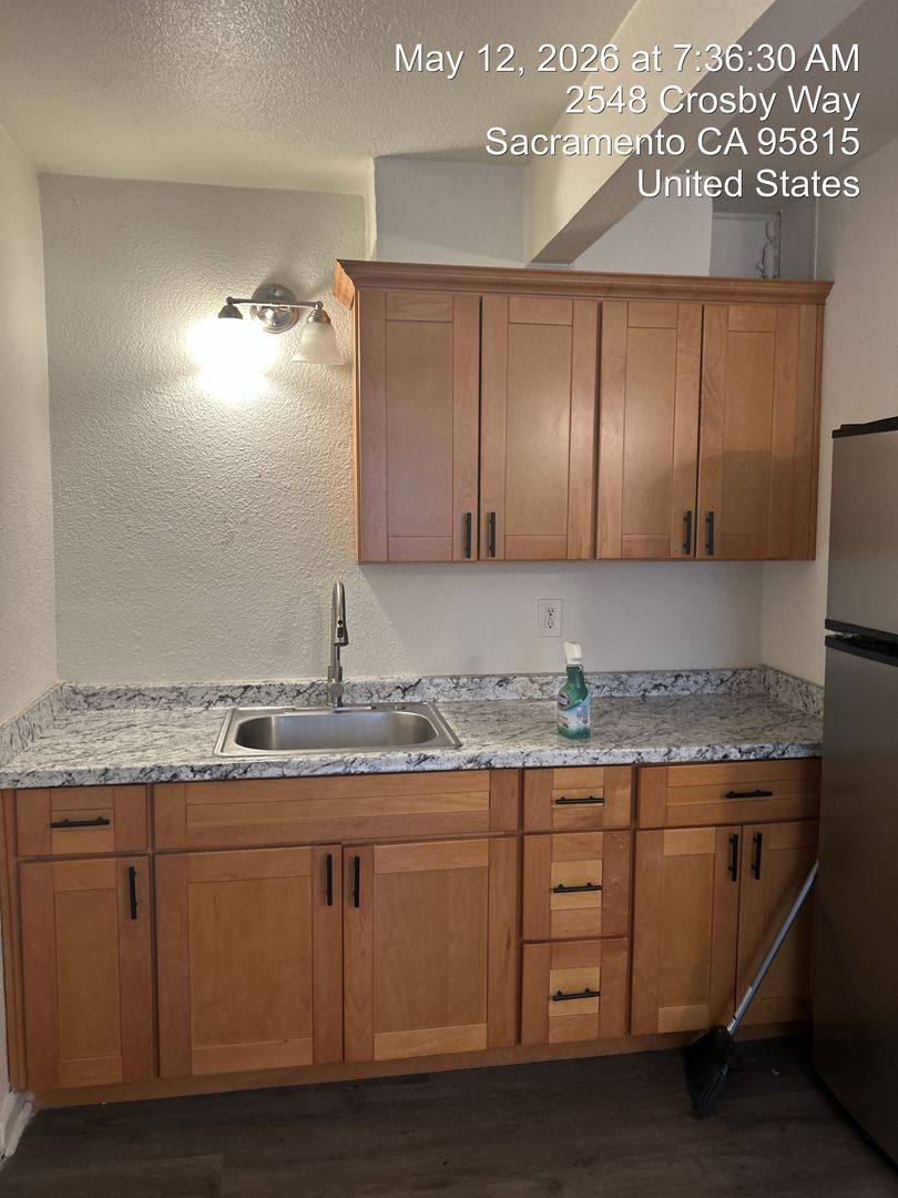 Apartment for rent at 2540-2548 Crosby Way, Sacramento, CA 95815