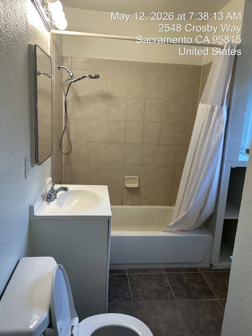Apartment for rent at 2540-2548 Crosby Way, Sacramento, CA 95815