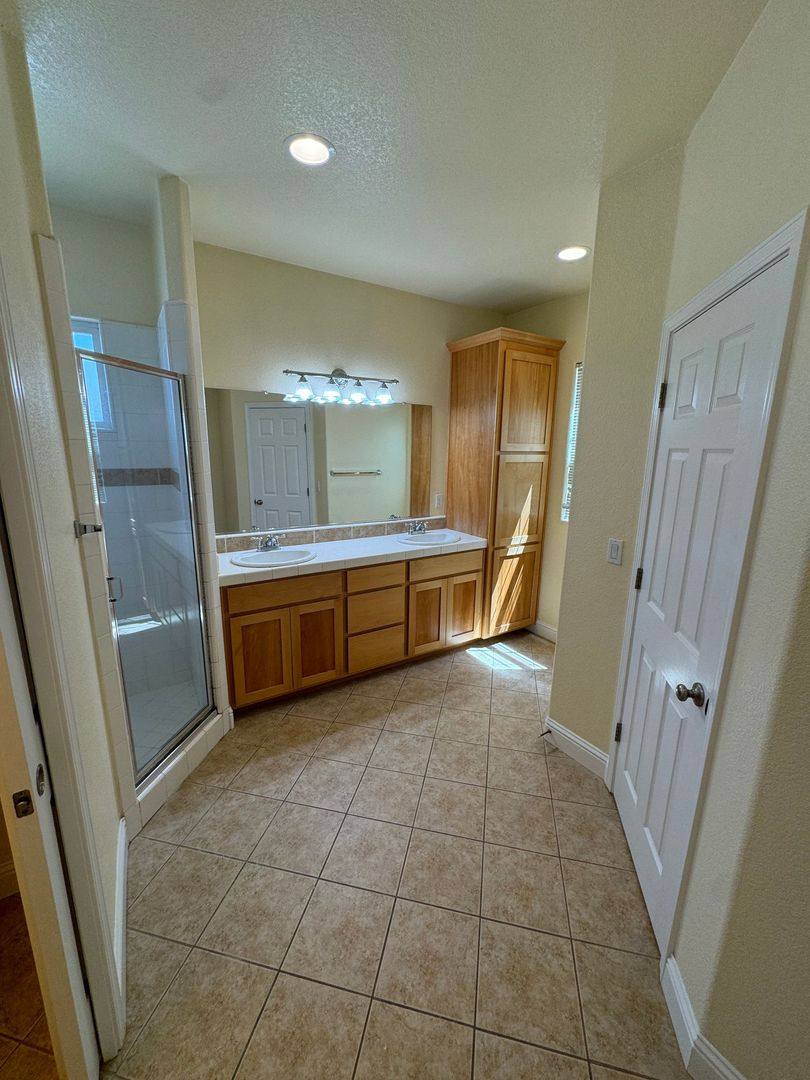 House for rent at 2315 Glacier Place, Davis, CA 95616