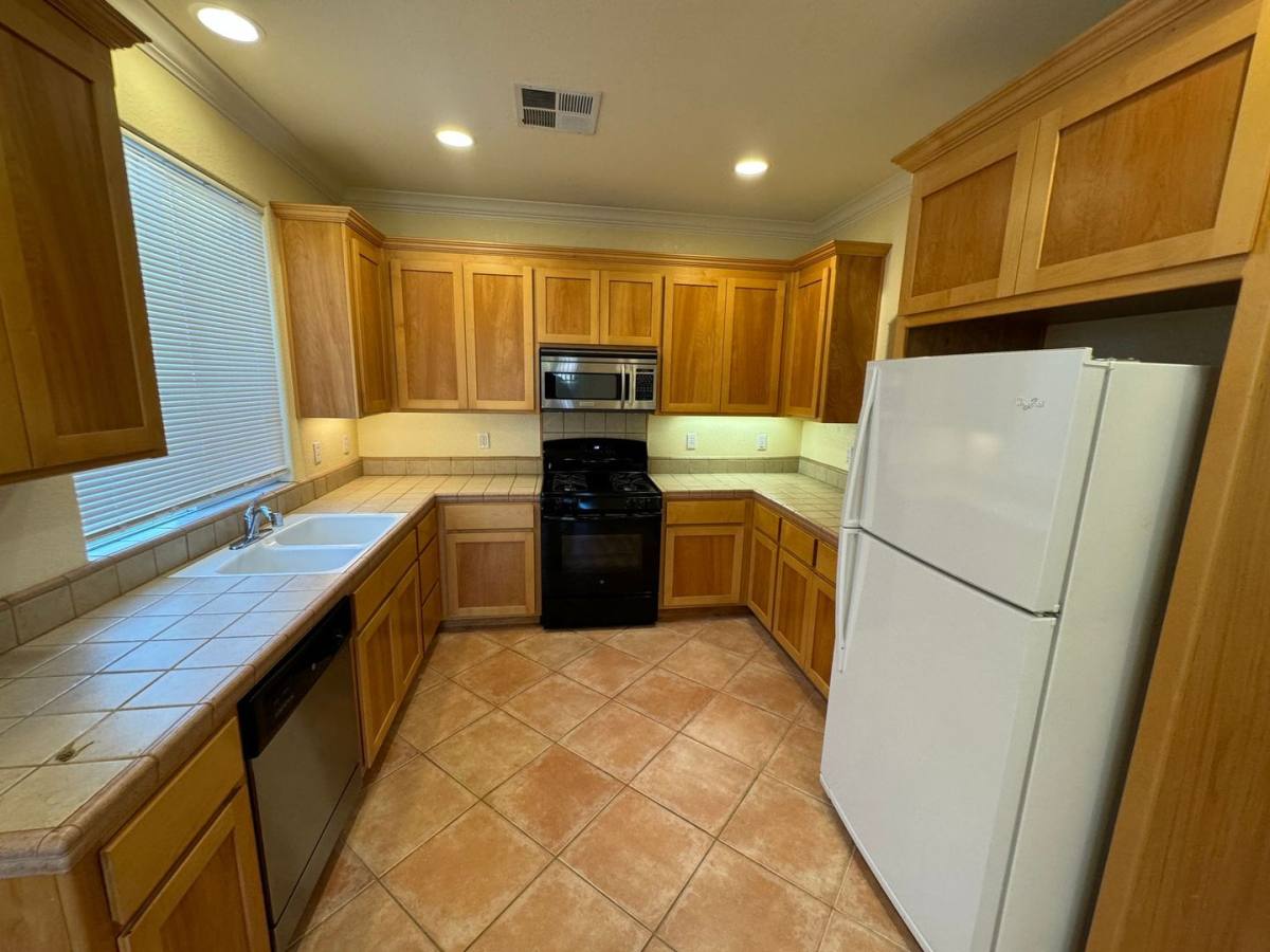 House for rent at 2315 Glacier Place, Davis, CA 95616