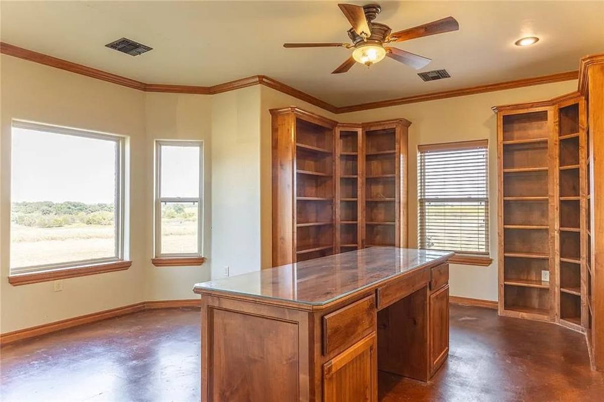 House for rent at 21698 SW Coombs Rd, Cache, OK 73527