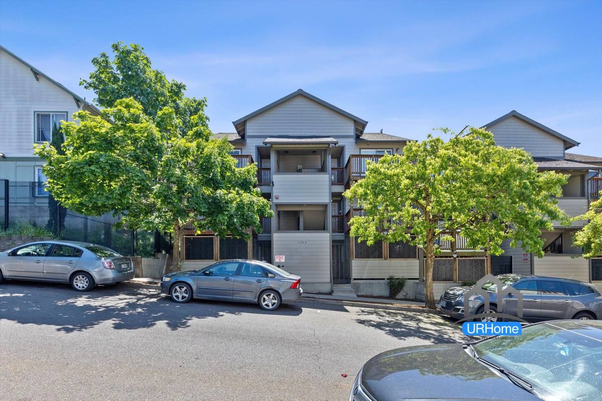 Apartment for rent at 11940 SE Ash St, Portland, OR 97216