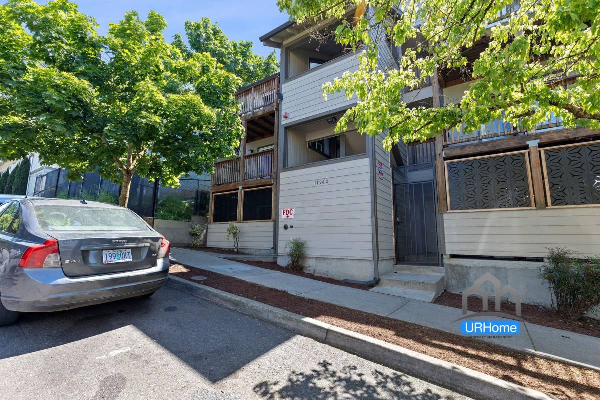 Apartment for rent at 11940 SE Ash St, Portland, OR 97216
