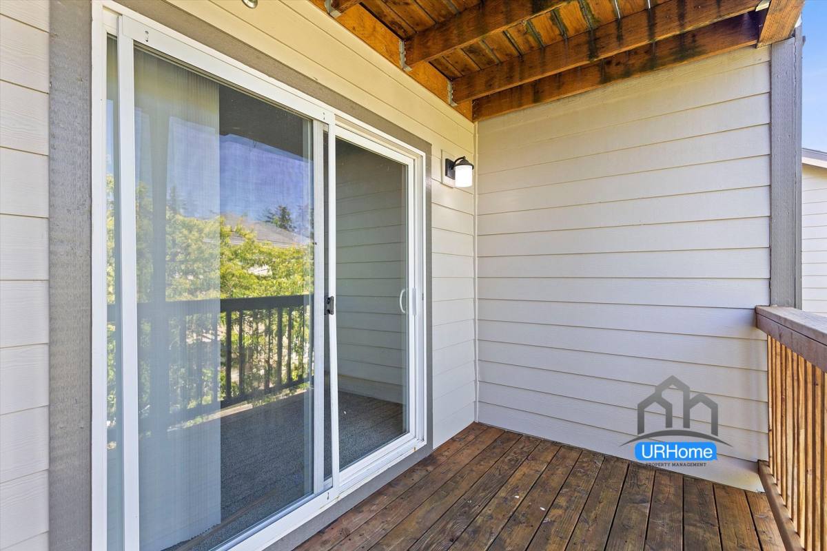 Apartment for rent at 11940 SE Ash St, Portland, OR 97216