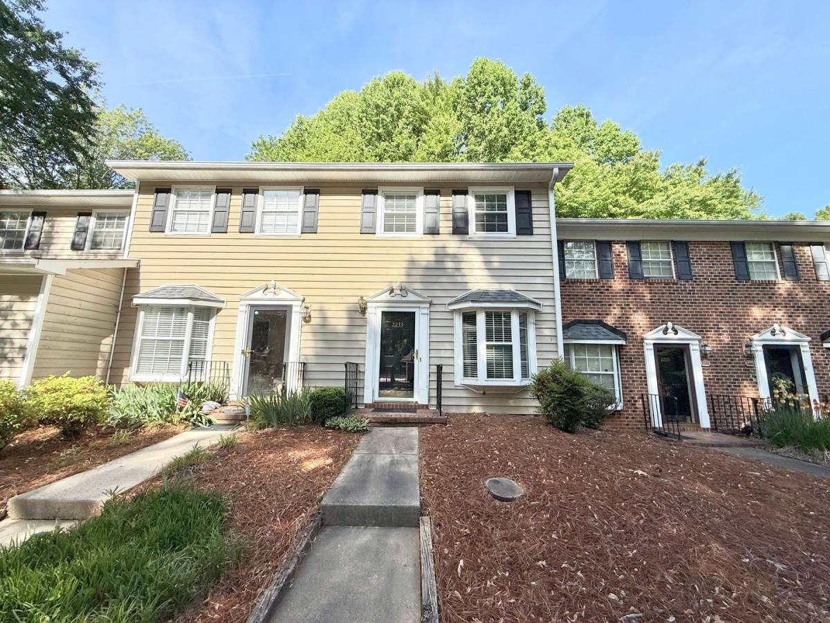 Townhouse for rent at 2233 Stonecutter Dr, Winston Salem, NC 27103