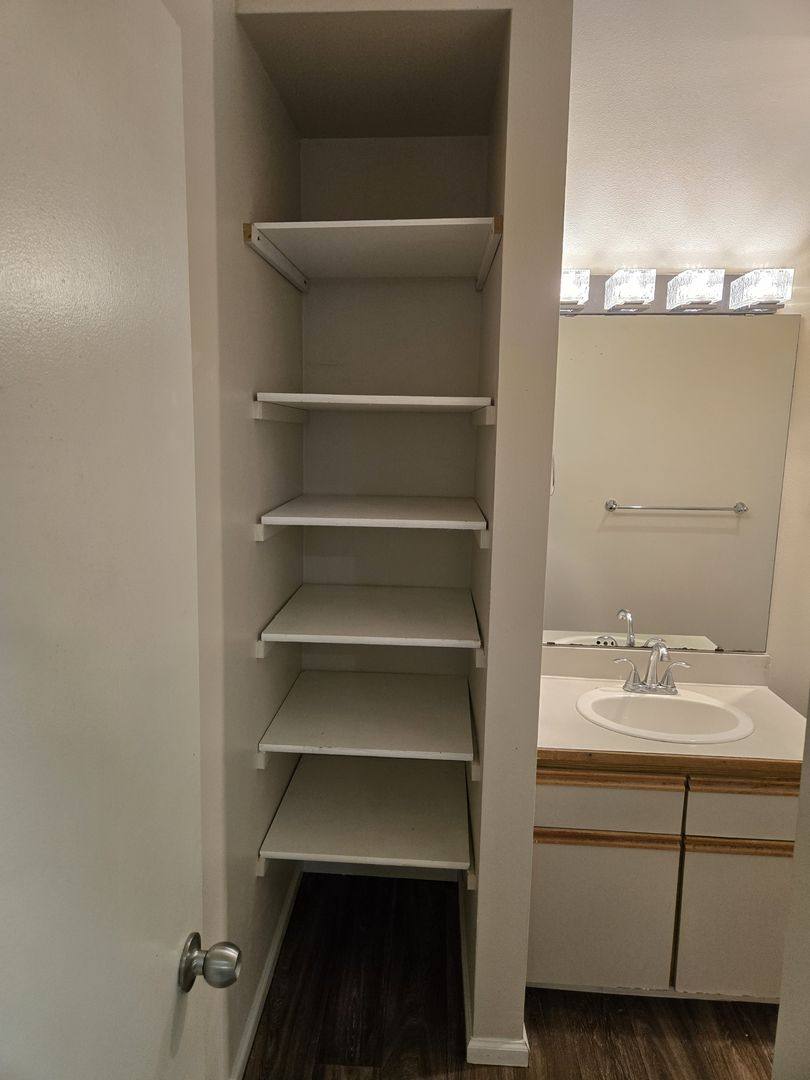 Apartment for rent at 1531 NW 61st St, Seattle, WA 98107