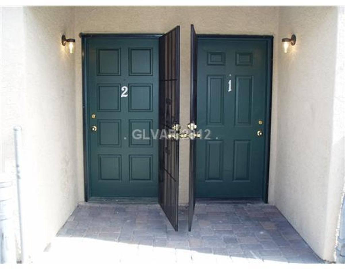Apartment for rent at 5309 W Cheyenne Ave, Las Vegas, NV 89108