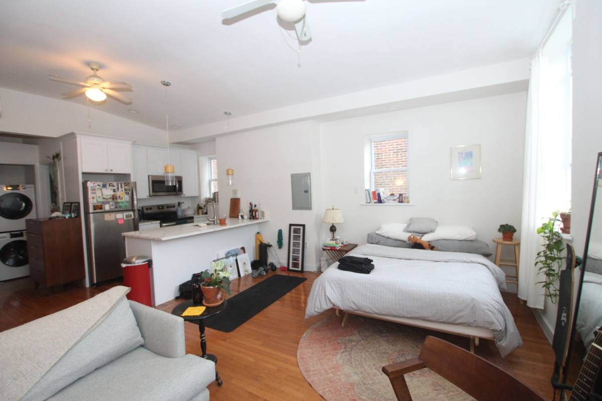 Apartment for rent at 959 N 5th St, Philadelphia, PA 19123