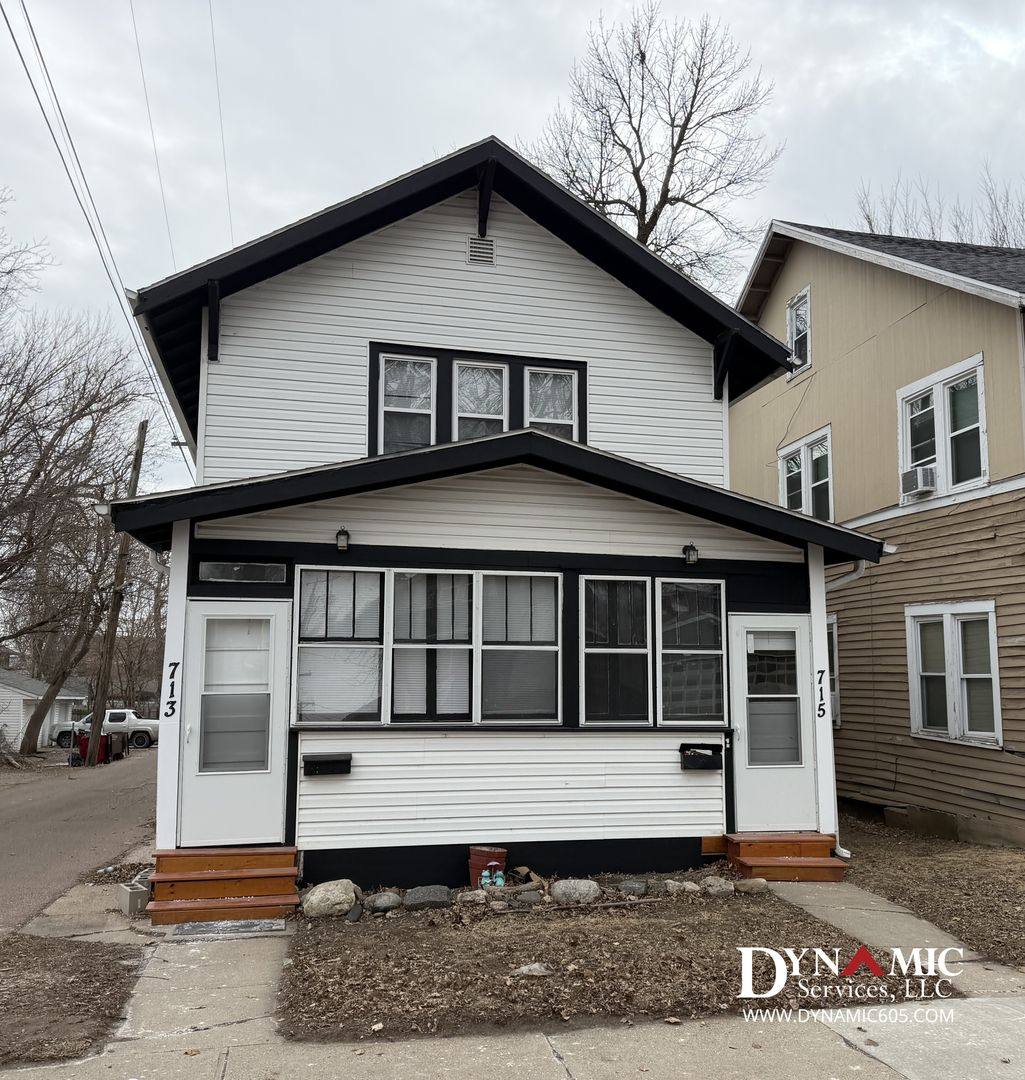 Townhouse for rent at 713-715 W 16th St, Sioux Falls, SD 57104
