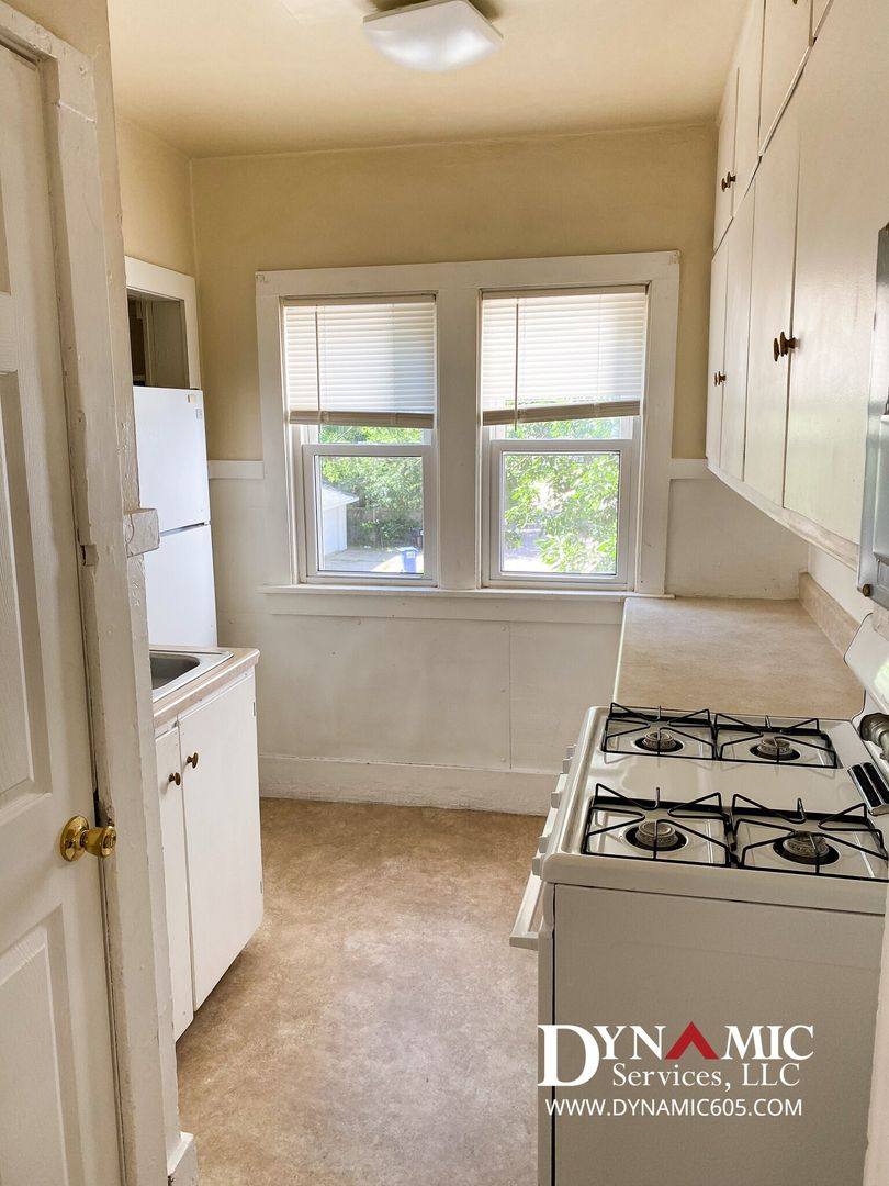 Townhouse for rent at 713-715 W 16th St, Sioux Falls, SD 57104