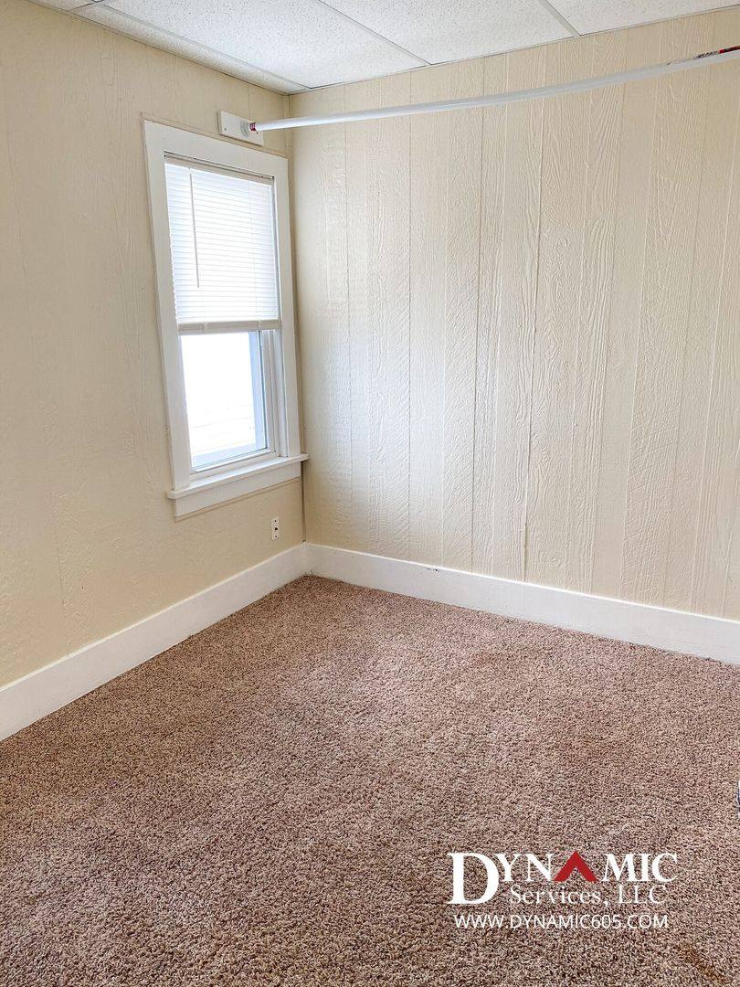 Townhouse for rent at 713-715 W 16th St, Sioux Falls, SD 57104