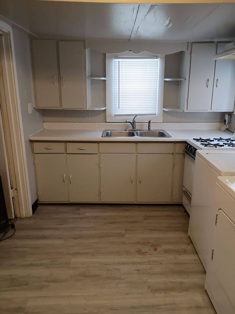 House for rent at 2017 N Glenwood Ave, Muncie, IN 47303