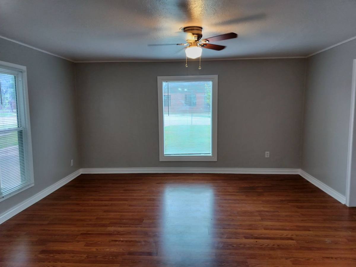 House for rent at 225 E Edwards St, Edmond, OK 73034