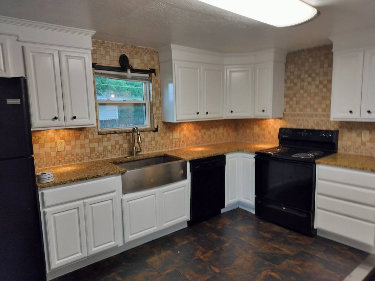 House for rent at 225 E Edwards St, Edmond, OK 73034