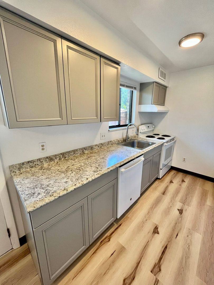 Townhouse for rent at 3011 17th Ave, Longmont, CO 80503