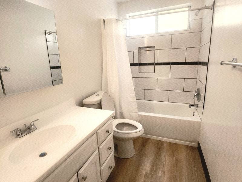 Apartment for rent at 123 S Catalina St, Los Angeles, CA 90004