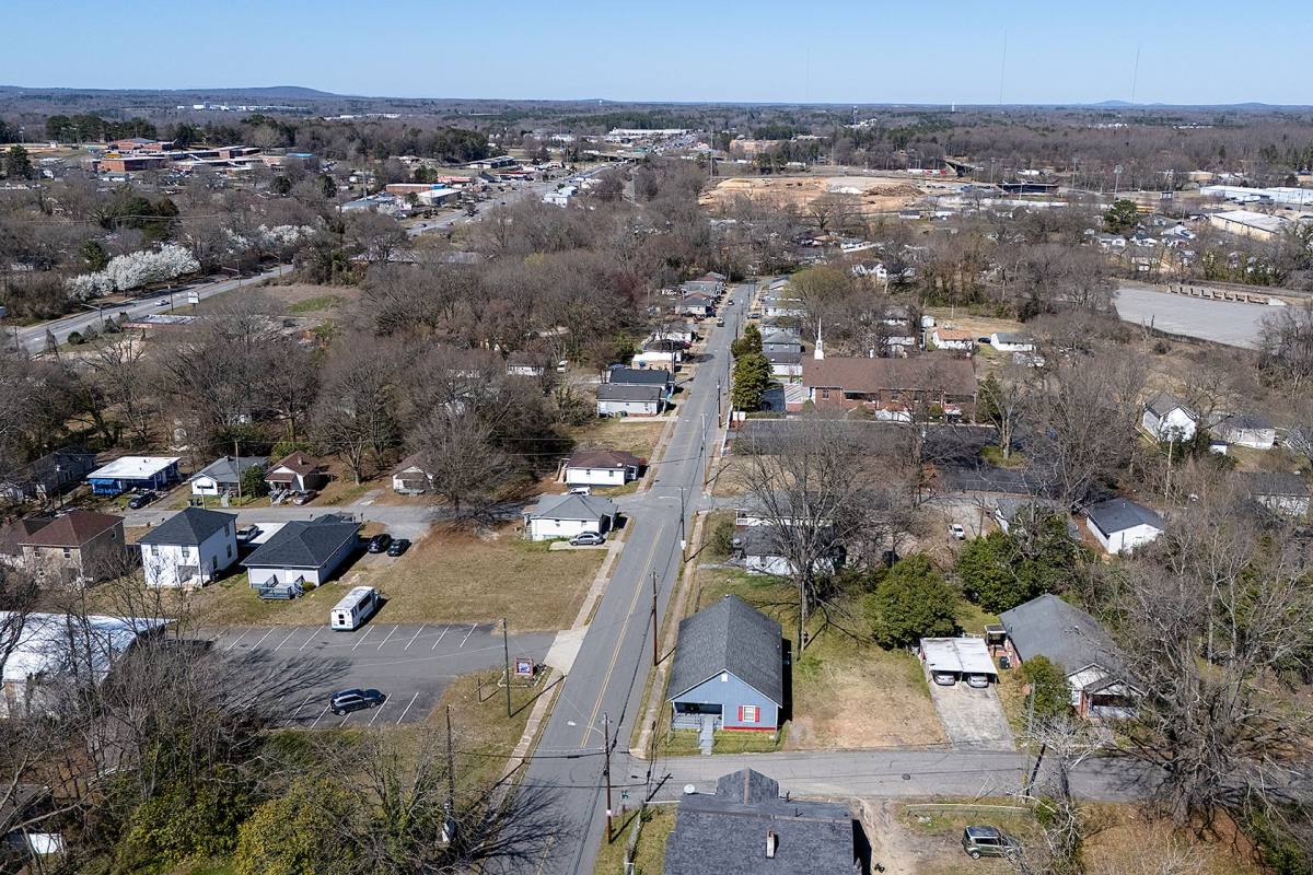 Apartment for rent at 1404 N York St, Gastonia, NC 28052