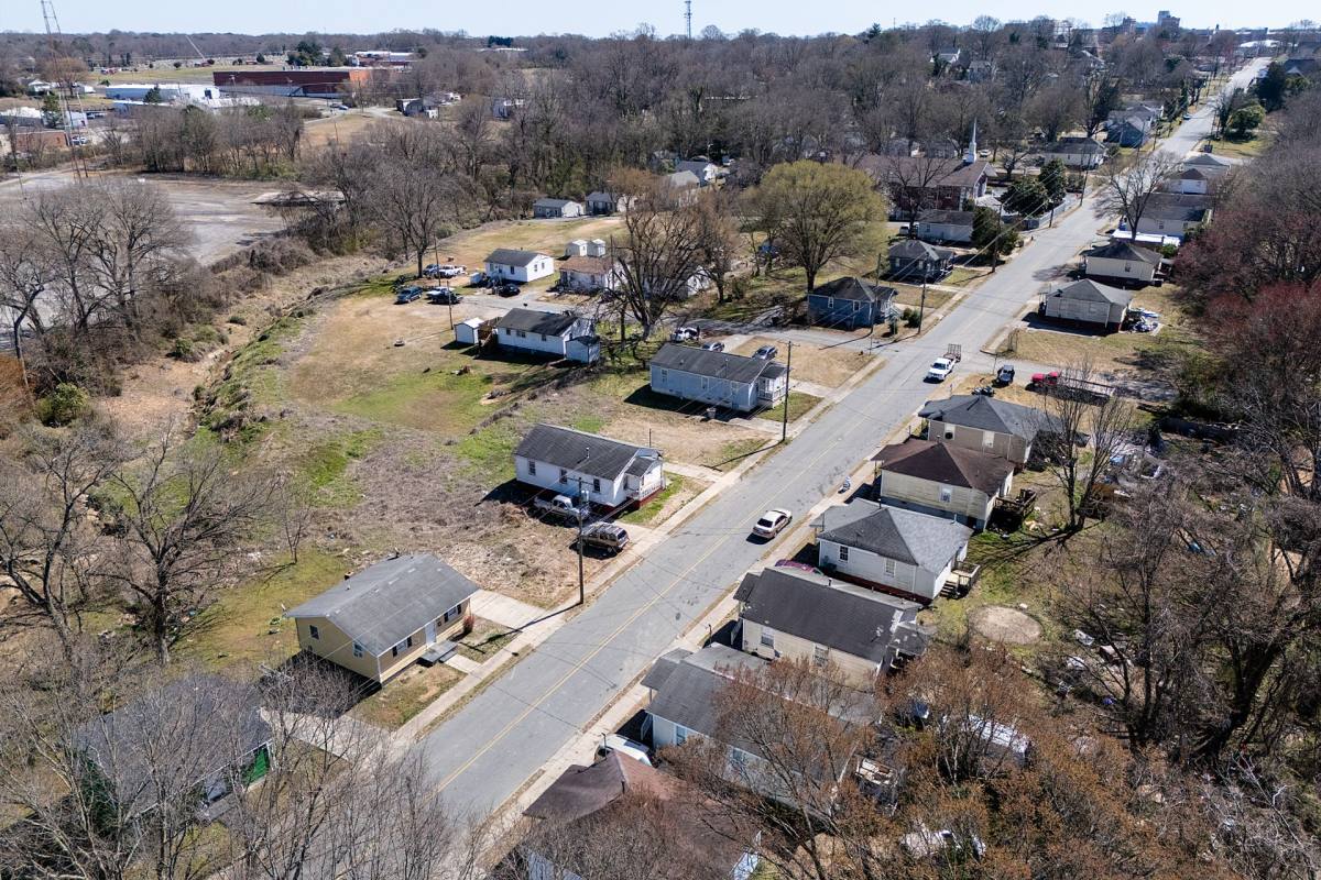 Apartment for rent at 1404 N York St, Gastonia, NC 28052