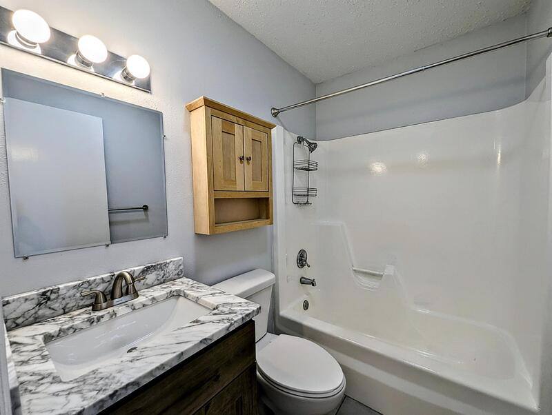 Apartment for rent at 306 Central Dr, Pella, IA 50219