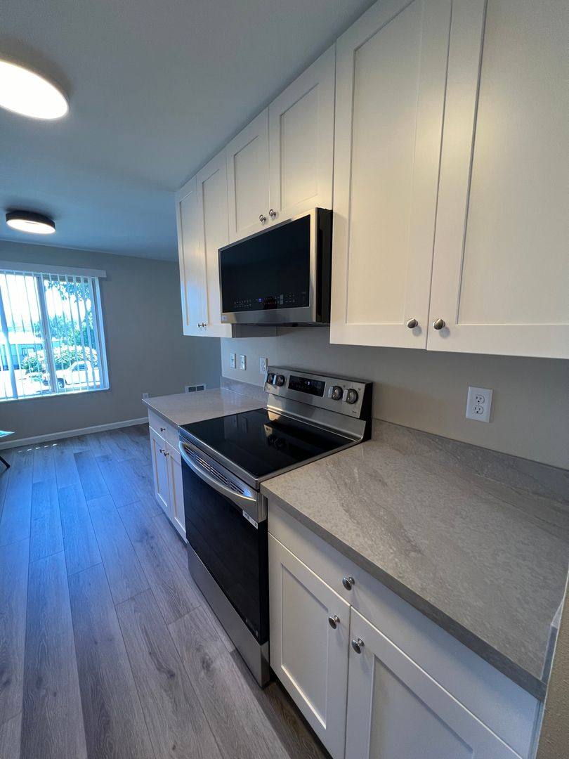 Apartment for rent at 3326 Lombard Ave, Everett, WA 98201