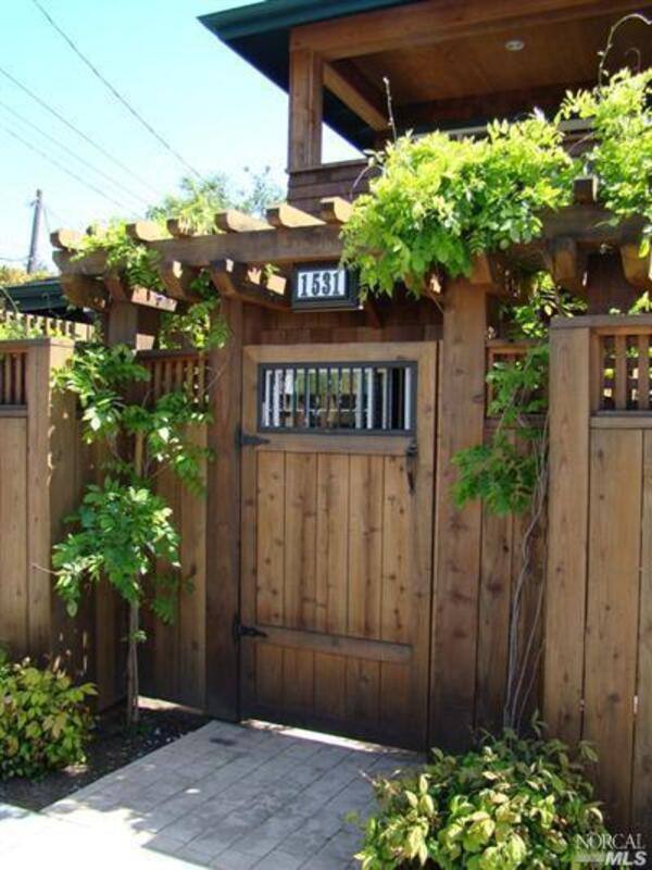 Apartment for rent at 1531 Sir Francis Drake Blvd, San Anselmo, CA 94960