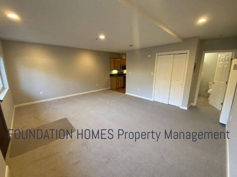 Apartment for rent at 1531 Sir Francis Drake Blvd, San Anselmo, CA 94960