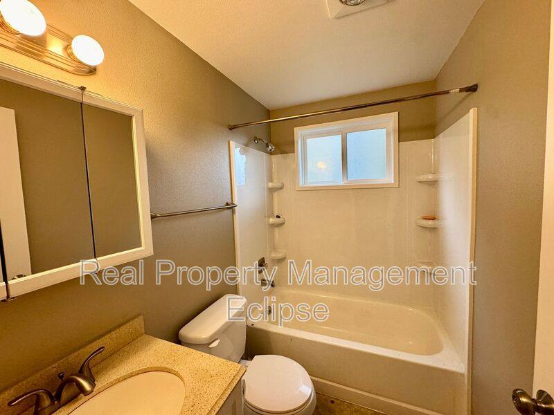 Condo for rent at 921 130th St SW #A101, Everett, WA 98204