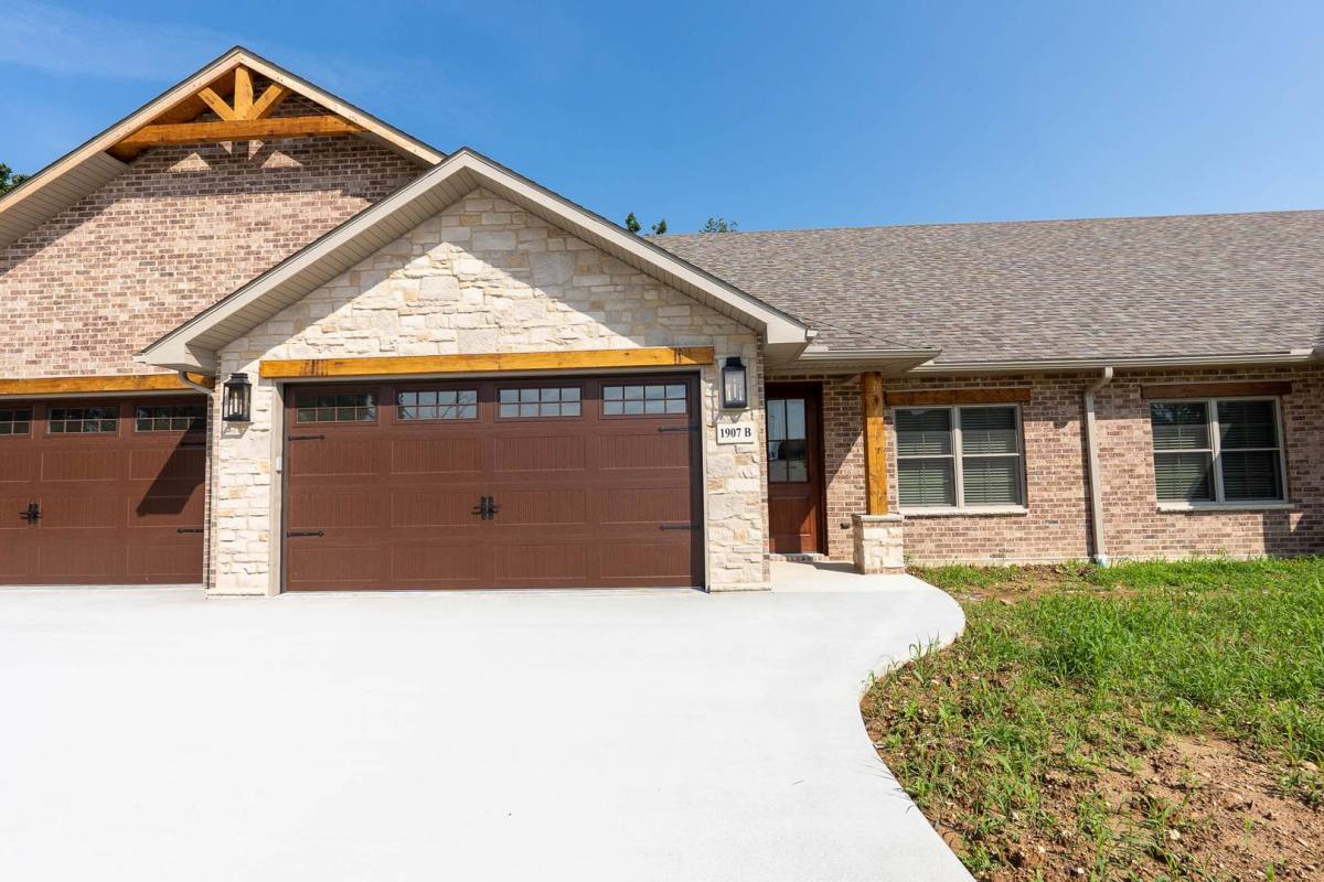 Townhouse for rent at 1907 St Matthews, Rolla, MO 65401