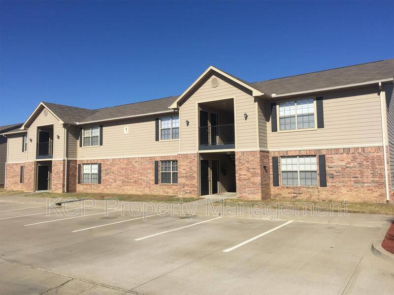 Apartment for rent at 6400 Massard Rd #606, Fort Smith, AR 72903