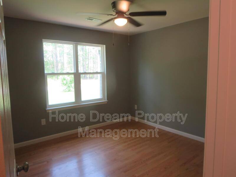 House for rent at 324 2nd St, Colonial Beach, VA 22443