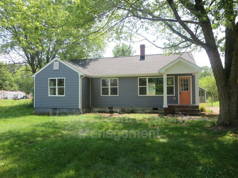 House for rent at 324 2nd St, Colonial Beach, VA 22443
