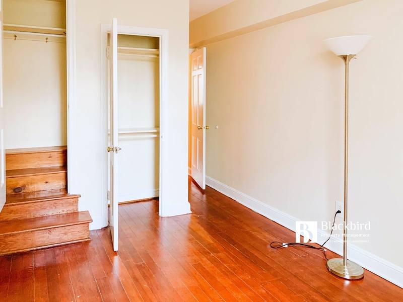 Townhouse for rent at 11 Snows Court NW, Washington, DC 20037
