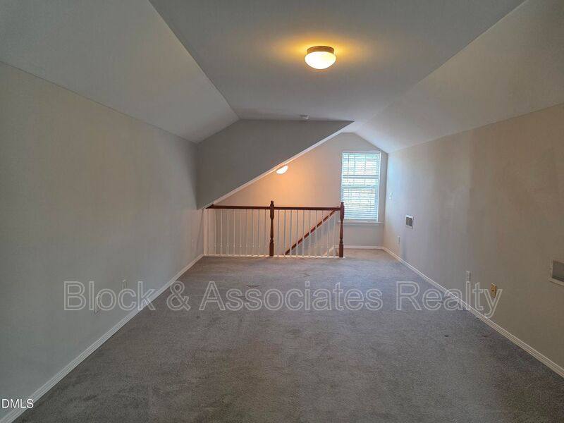 House for rent at 8208 Stone Cellar Dr, Raleigh, NC 27613