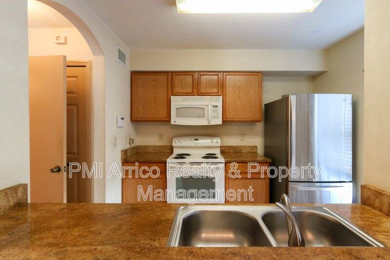 Townhouse for rent at 4113 Gradstone Place, Tampa, FL 33617