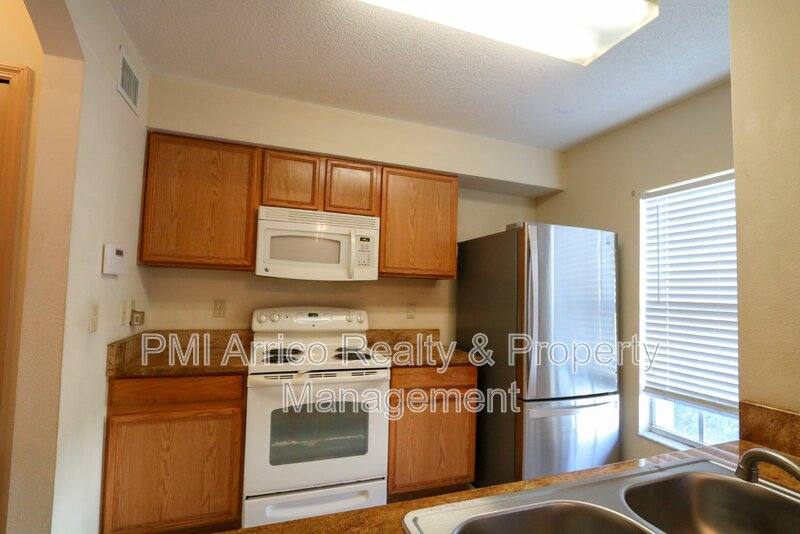 Townhouse for rent at 4113 Gradstone Place, Tampa, FL 33617