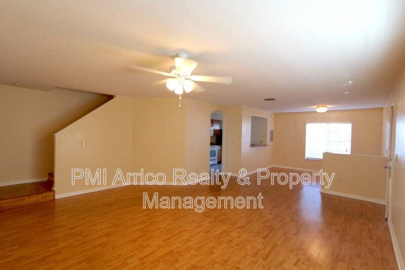 Townhouse for rent at 4113 Gradstone Place, Tampa, FL 33617