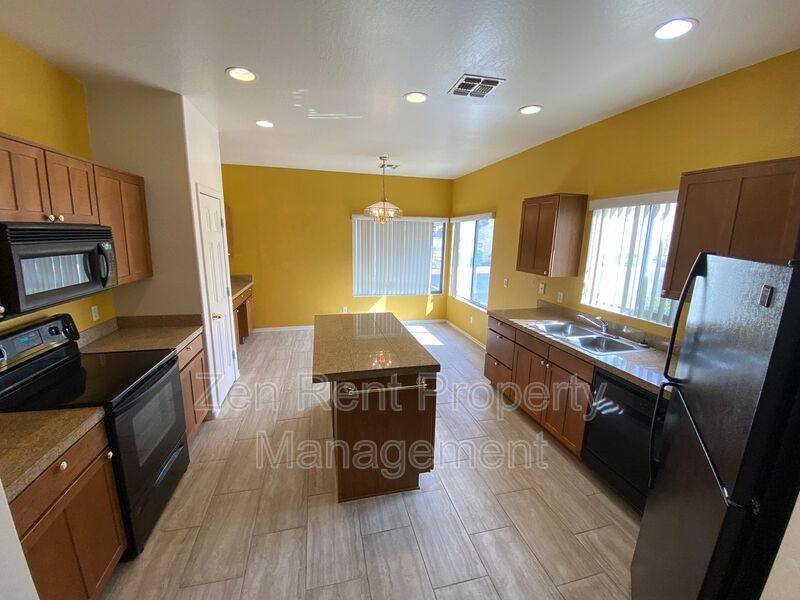 Condo for rent at 1650 S Crismon Rd #18, Mesa, AZ 85209