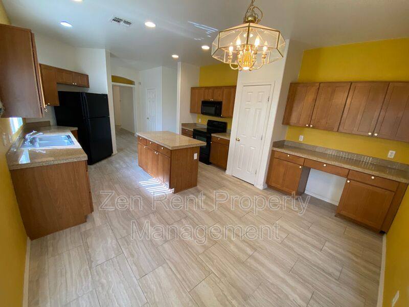Condo for rent at 1650 S Crismon Rd #18, Mesa, AZ 85209