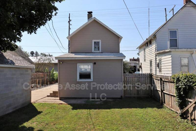 House for rent at 307 Washington St, La Porte, IN 46350