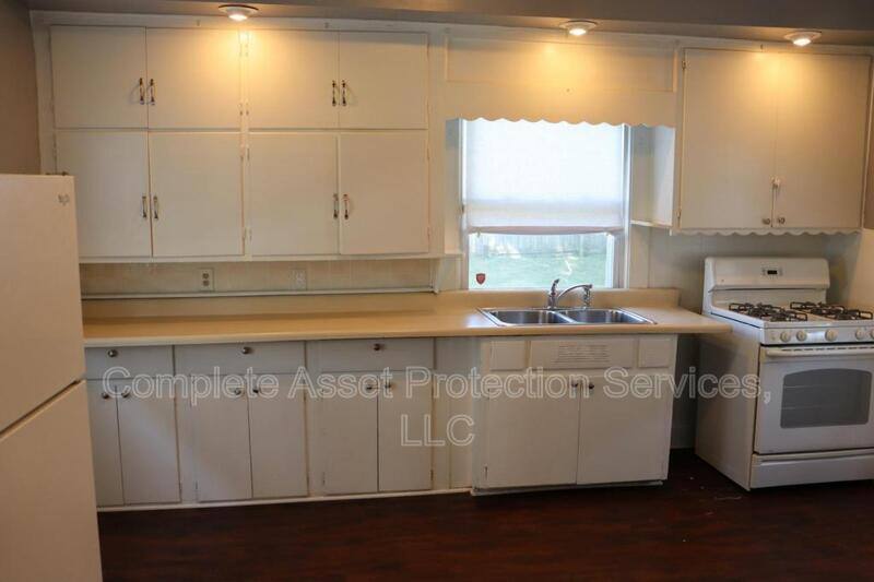 House for rent at 307 Washington St, La Porte, IN 46350