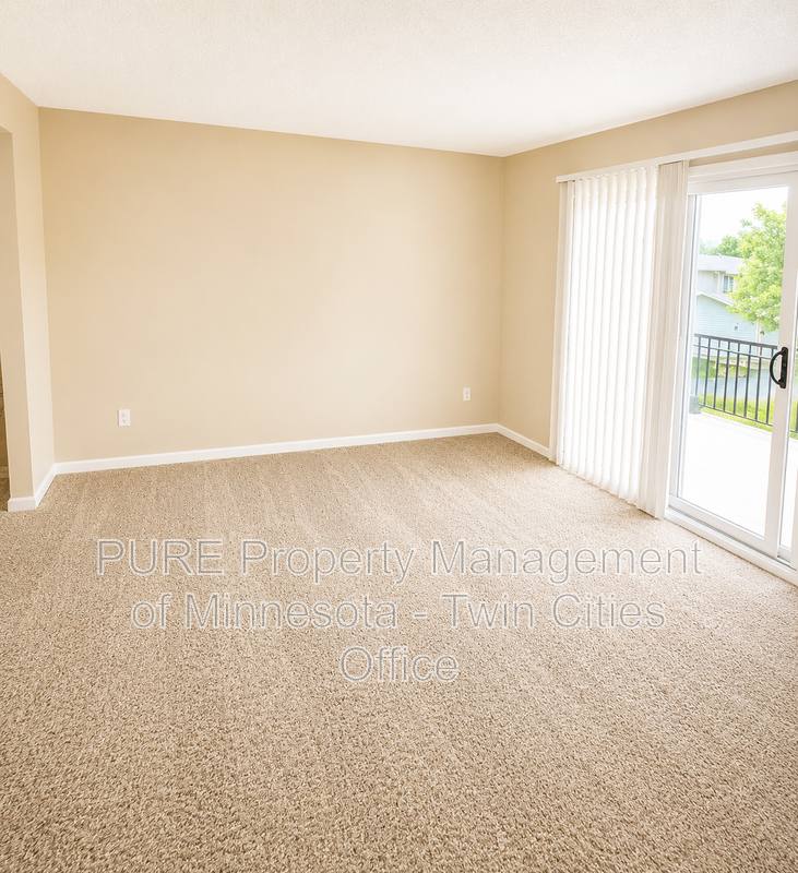 Townhouse for rent at 13714 Heather Hills Dr, Burnsville, MN 55337