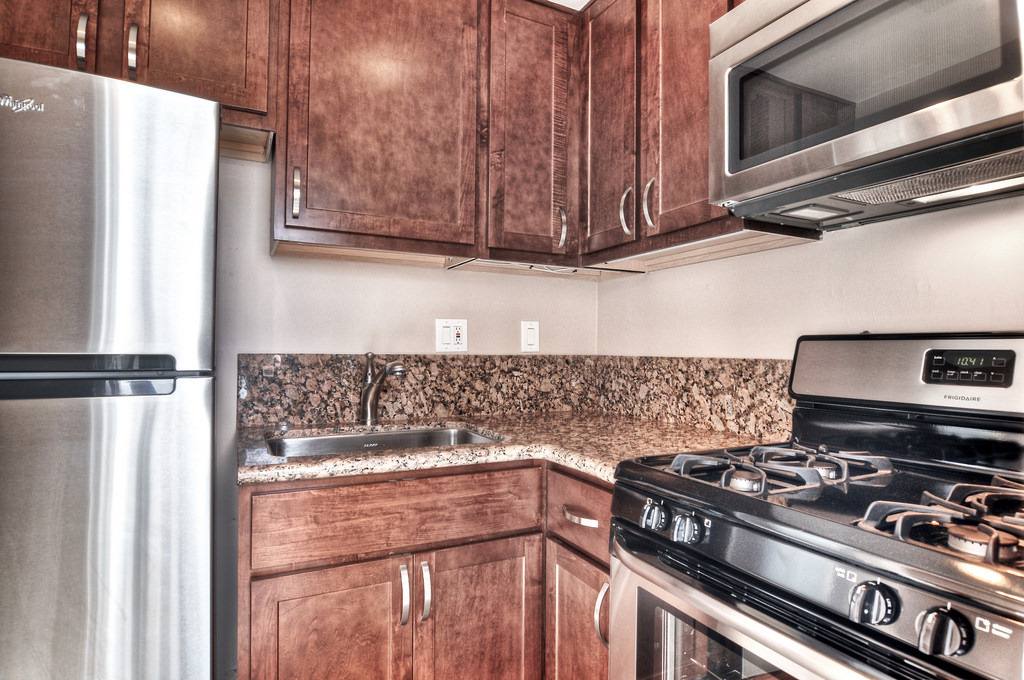 Apartment for rent at 212 N Coast Highway, Laguna Beach, CA 92651