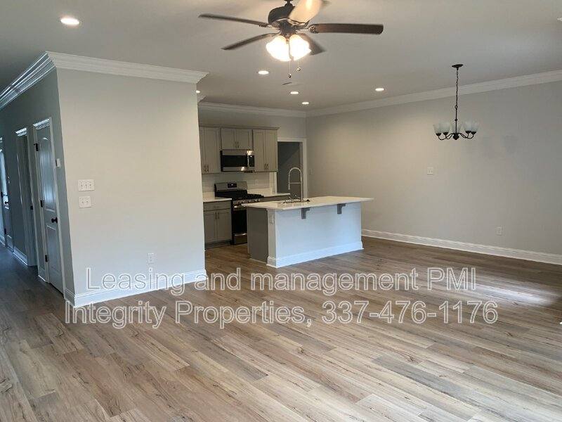 Townhouse for rent at 7832 Pisa Dr, Baton Rouge, LA 70820