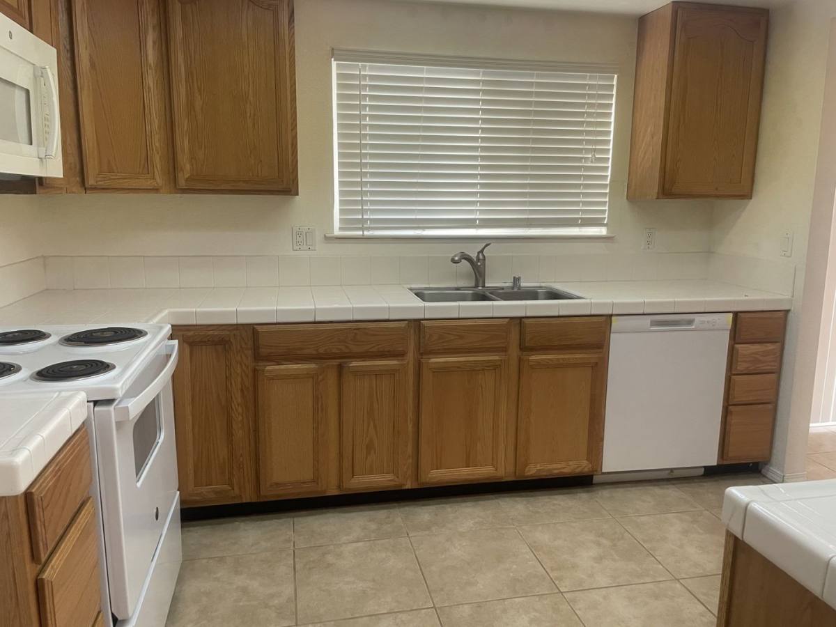 House for rent at 125 Serpentine Dr, Vallejo, CA 94589