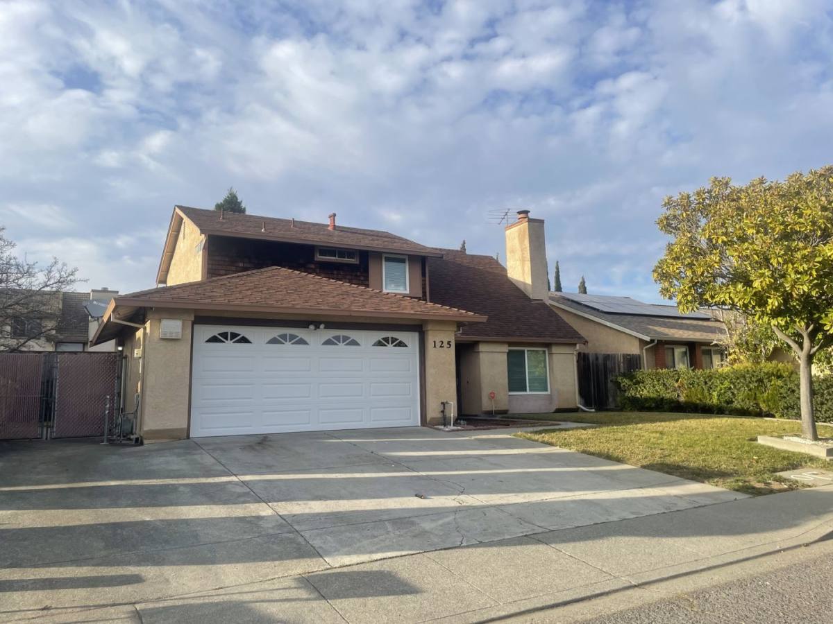 House for rent at 125 Serpentine Dr, Vallejo, CA 94589