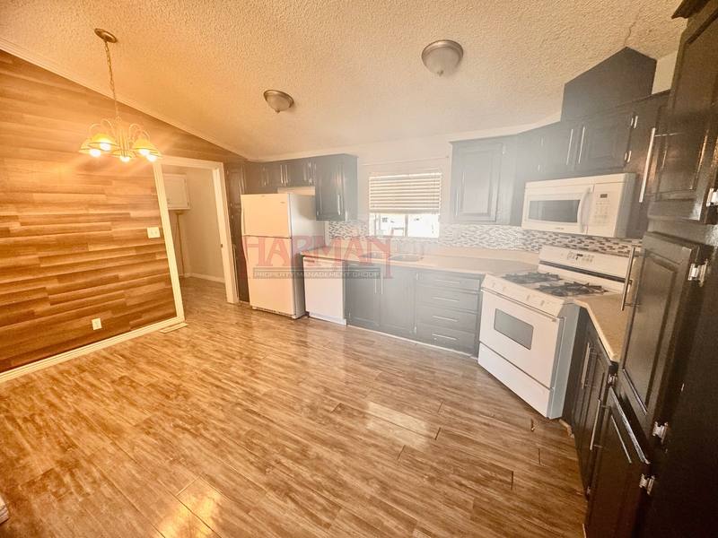 House for rent at 863 Artesian Rd, Orem, UT 84058