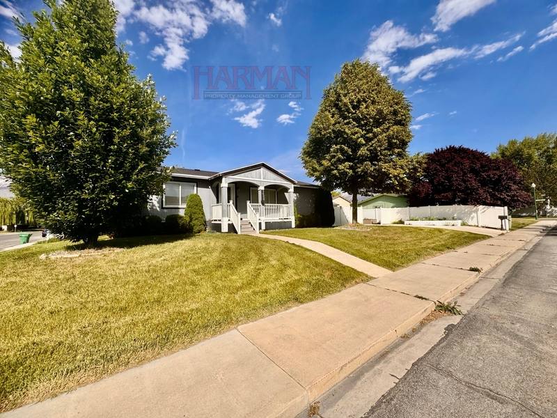 House for rent at 863 Artesian Rd, Orem, UT 84058