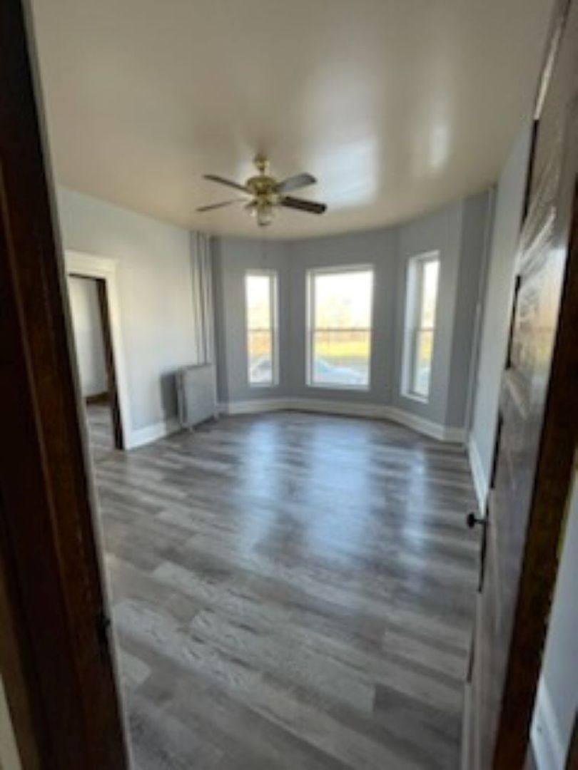 Apartment for rent at 6450-6456 S Parnell, Chicago, IL 60621