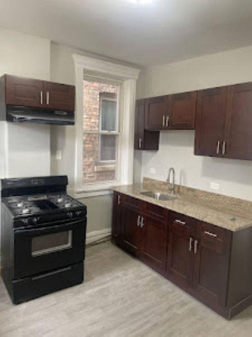 Apartment for rent at 6450-6456 S Parnell, Chicago, IL 60621